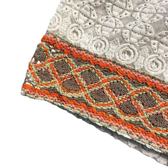 Zola Earthly Fashions Ivory Lacey Tunic Dress with Embroidered Accents Large - Picture 4 of 10